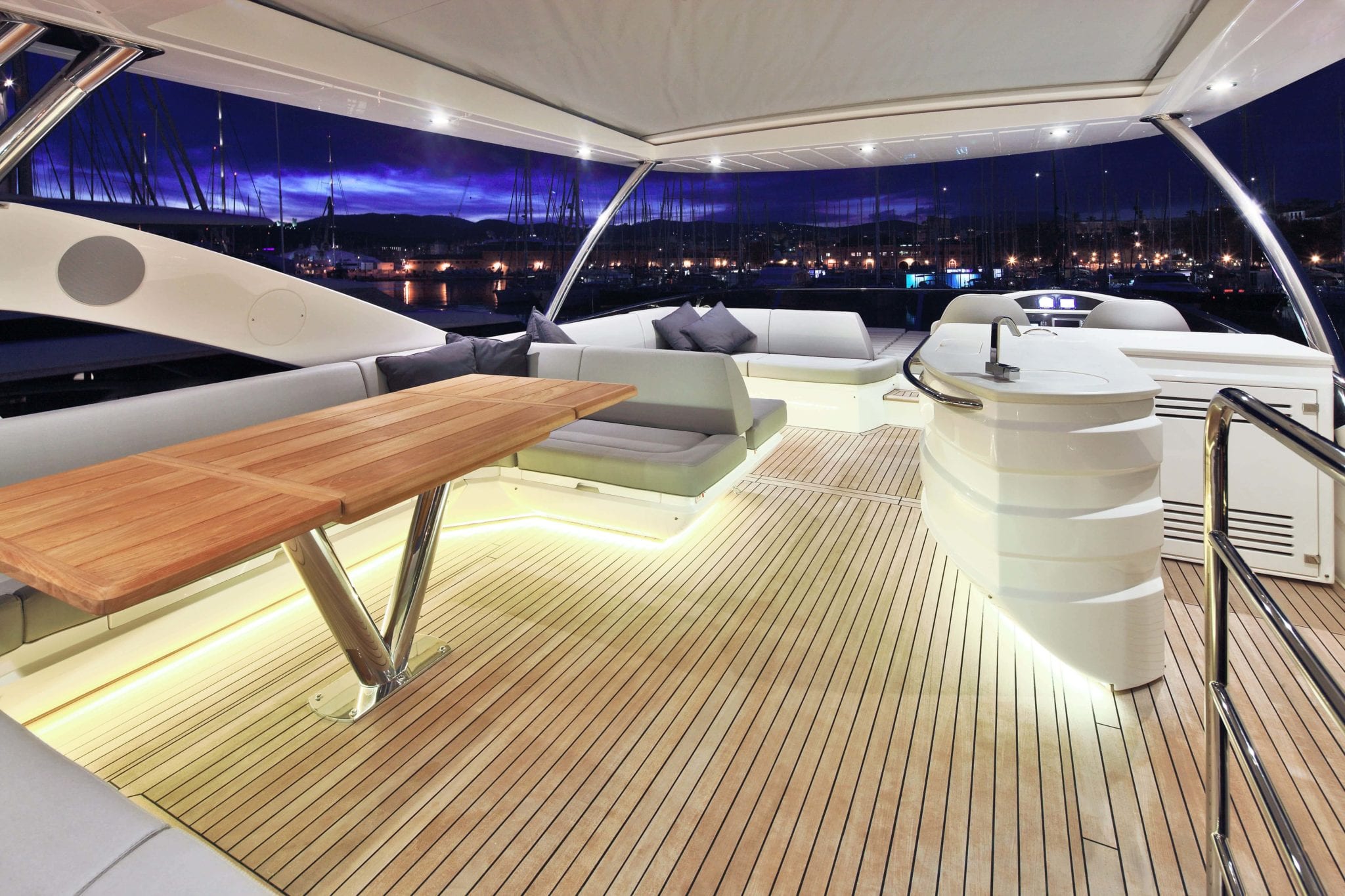 Explore the flybridge here on the luxury sunseeker yacht.